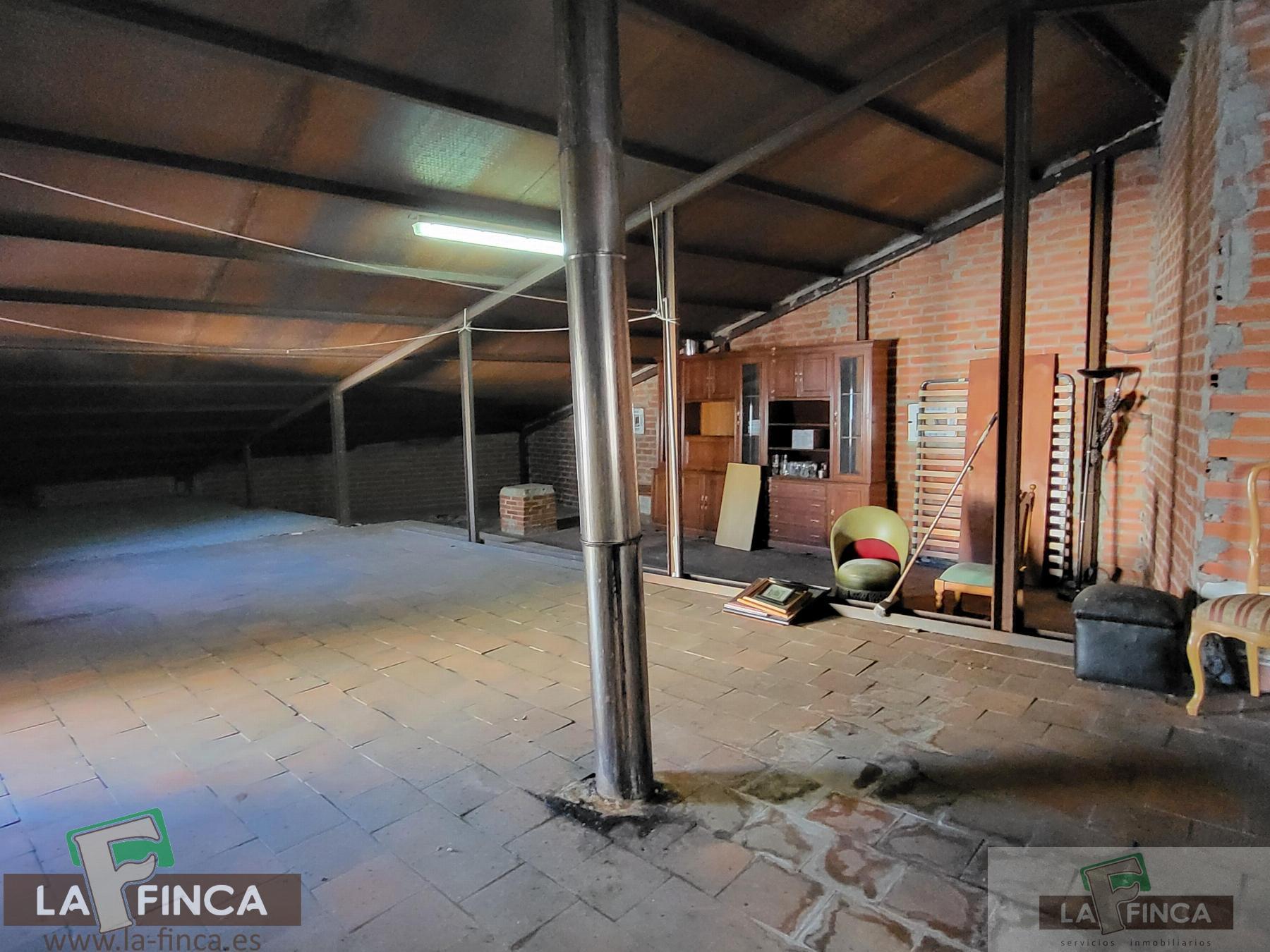 For sale of house in Cangas del Narcea