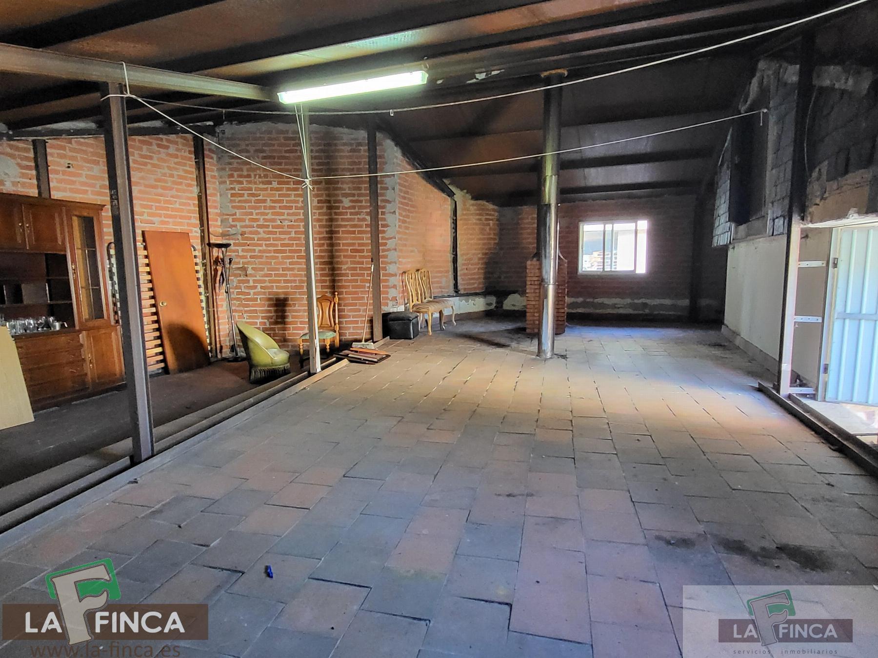 For sale of house in Cangas del Narcea
