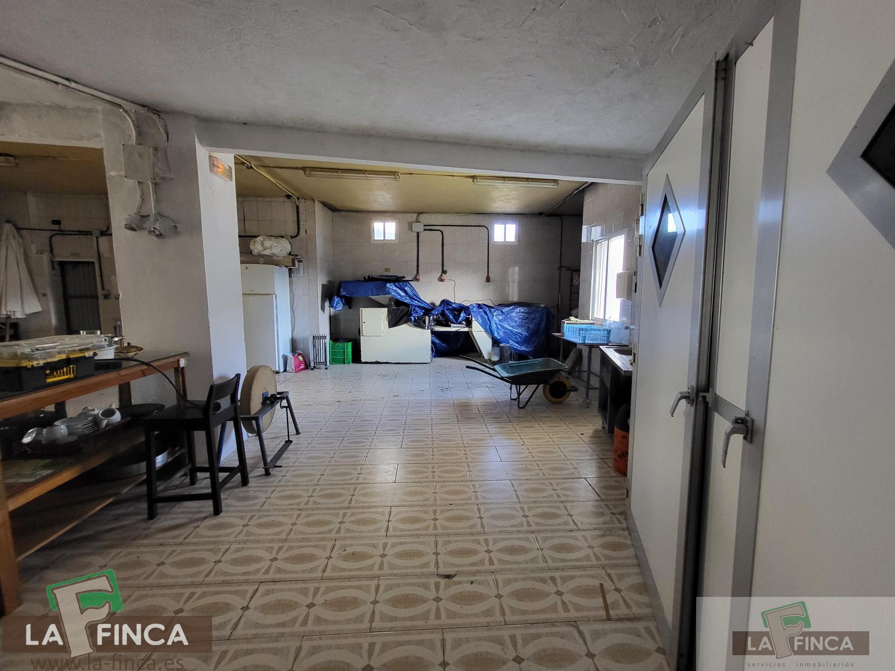 For sale of house in Cangas del Narcea