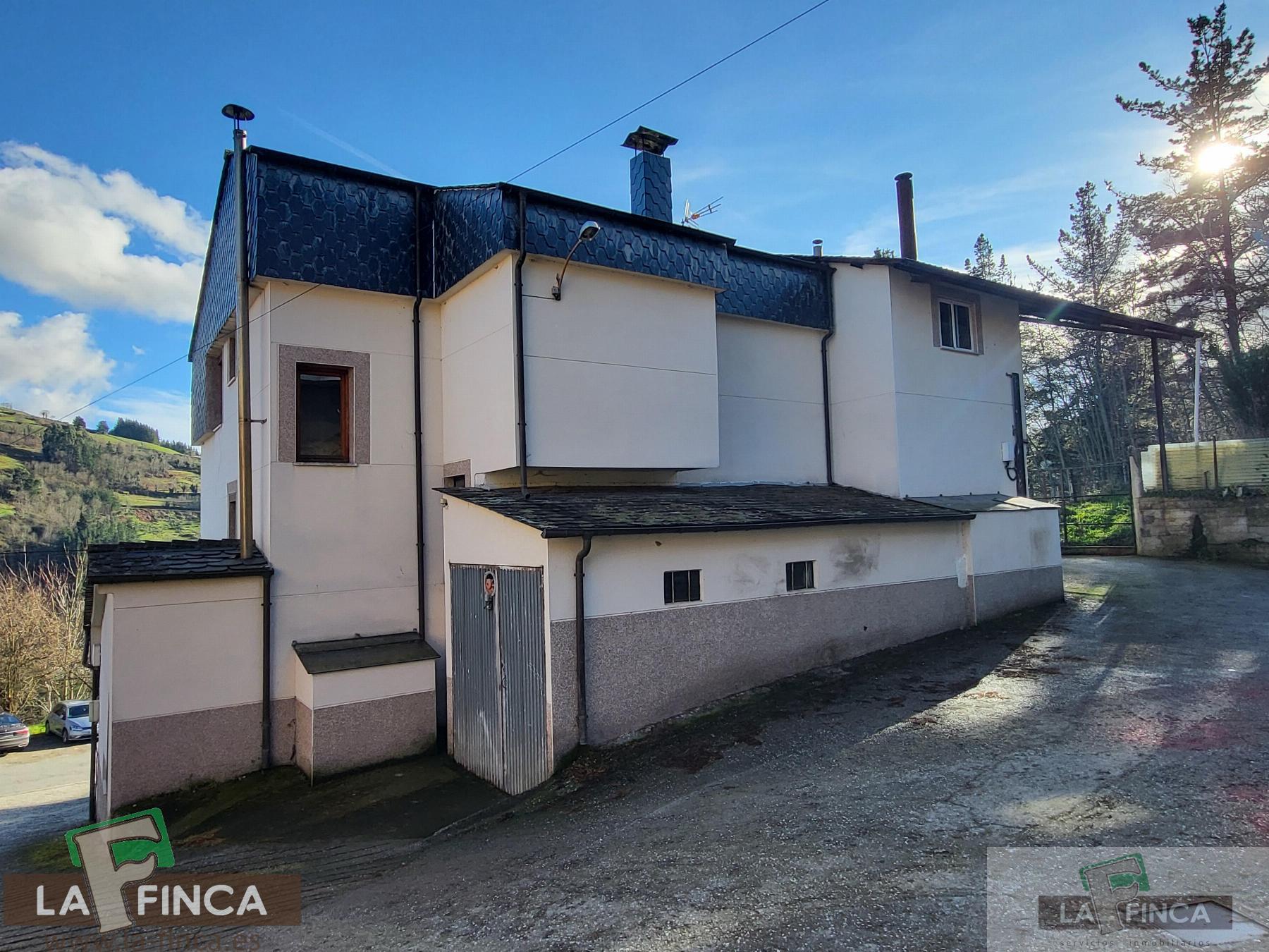 For sale of house in Cangas del Narcea