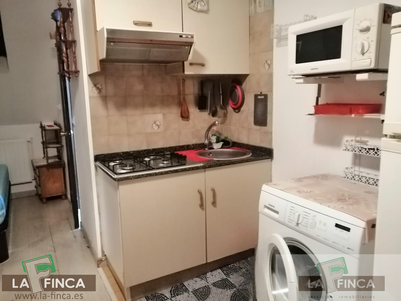 For sale of study in Oviedo