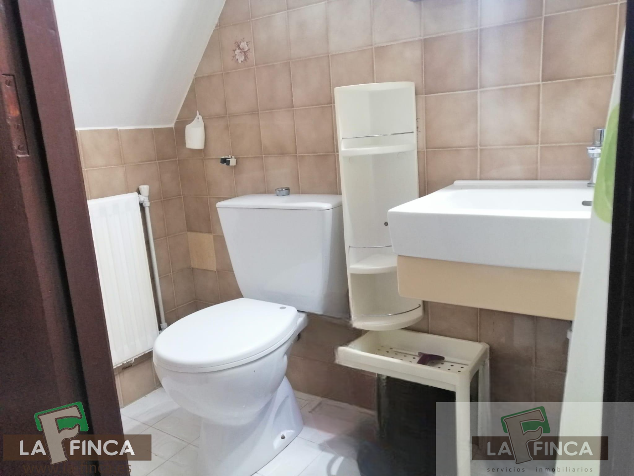 For sale of study in Oviedo