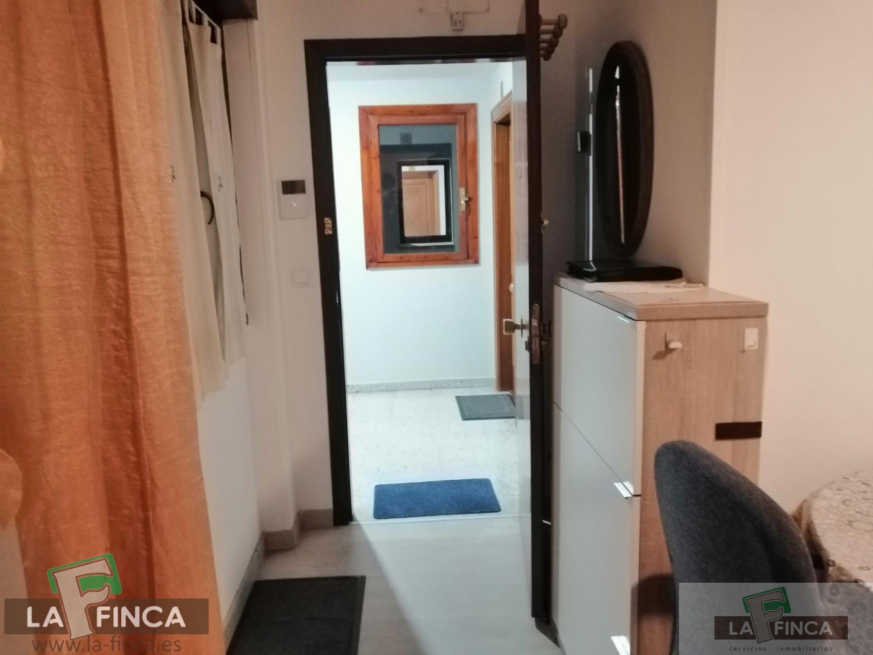 For sale of study in Oviedo