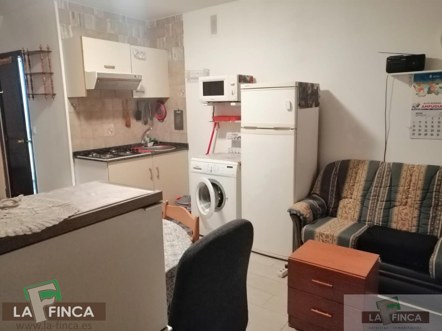 For sale of study in Oviedo