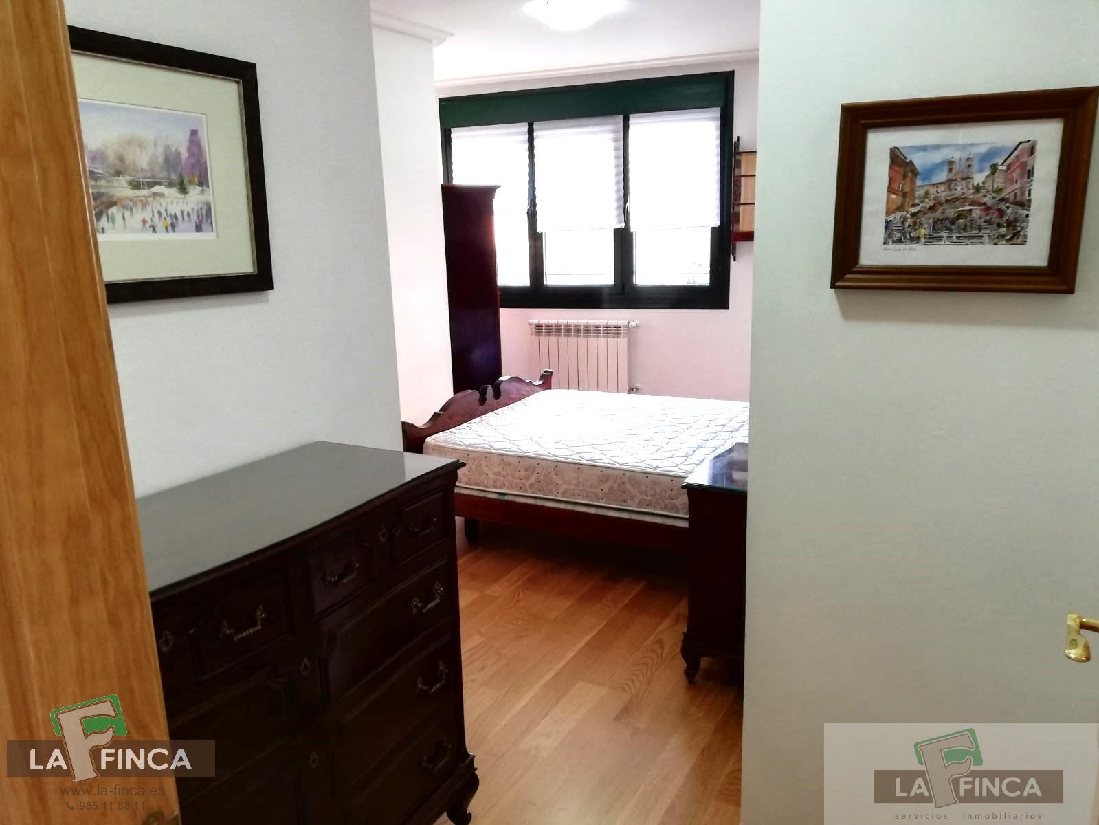 For sale of flat in Oviedo