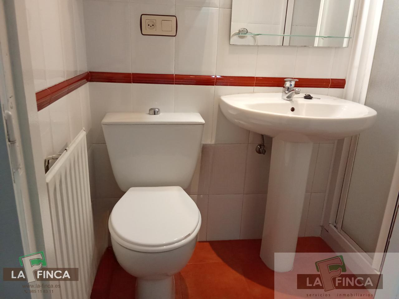 Venta de piso en Oviedo