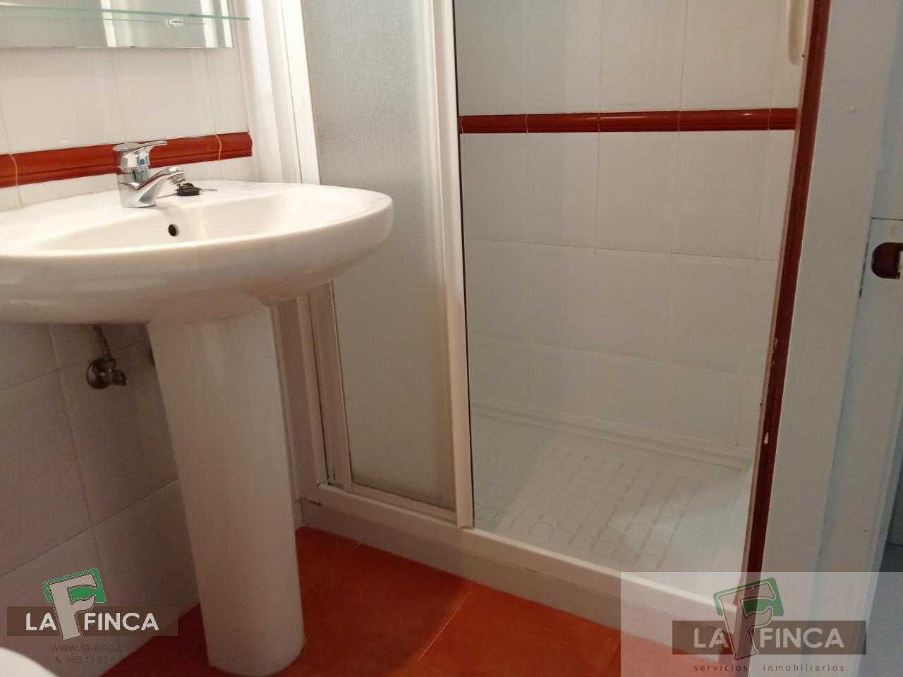 Venta de piso en Oviedo