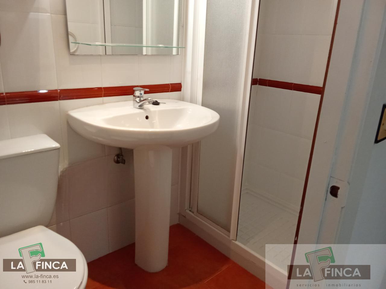 Venta de piso en Oviedo