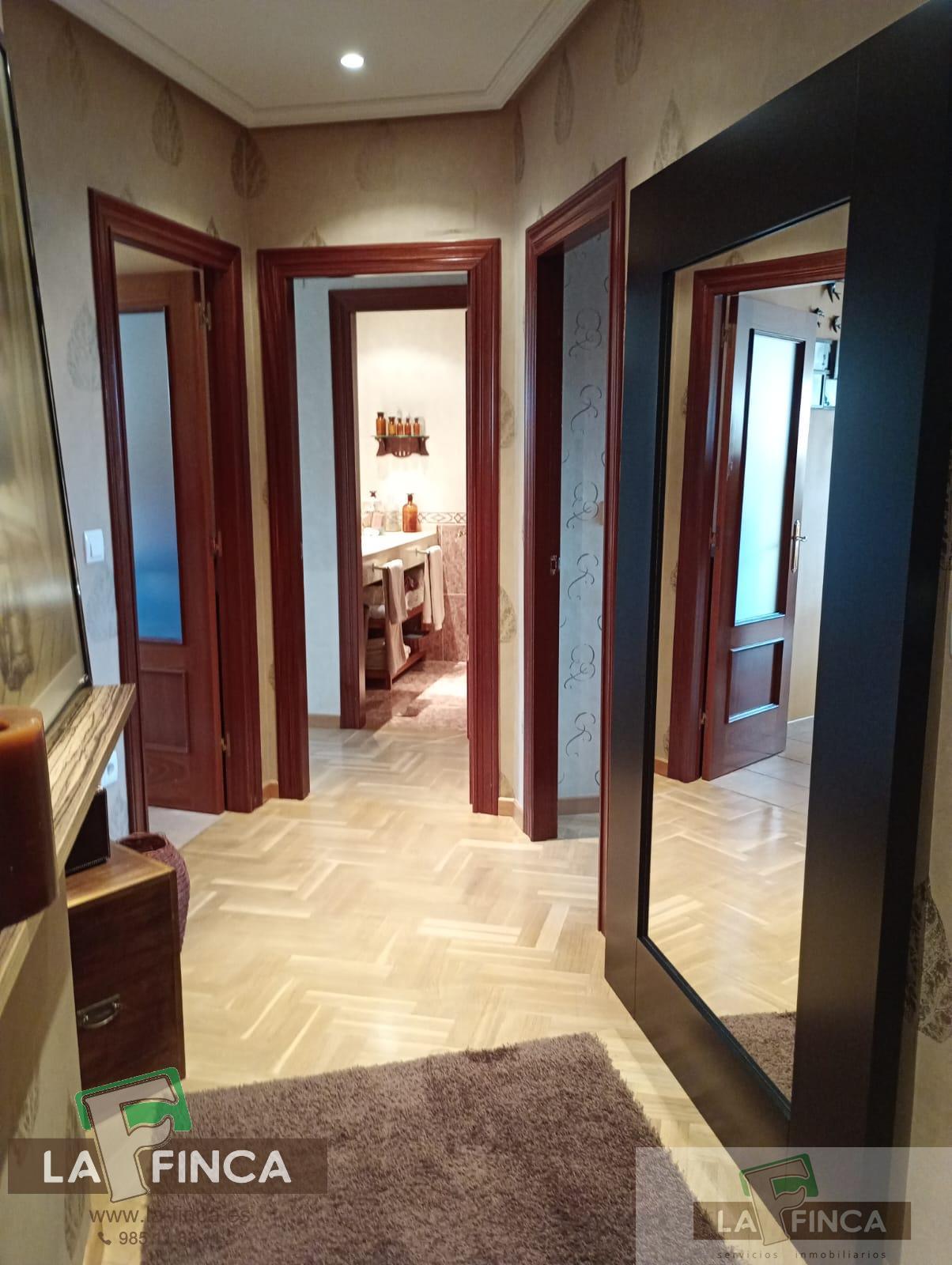 For sale of flat in Siero