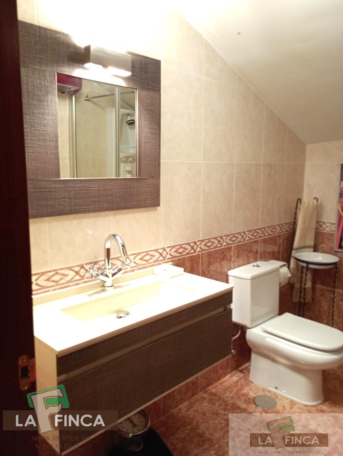 For sale of flat in Siero