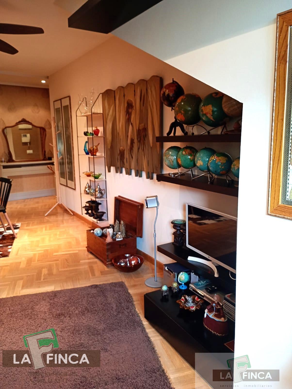 For sale of flat in Siero