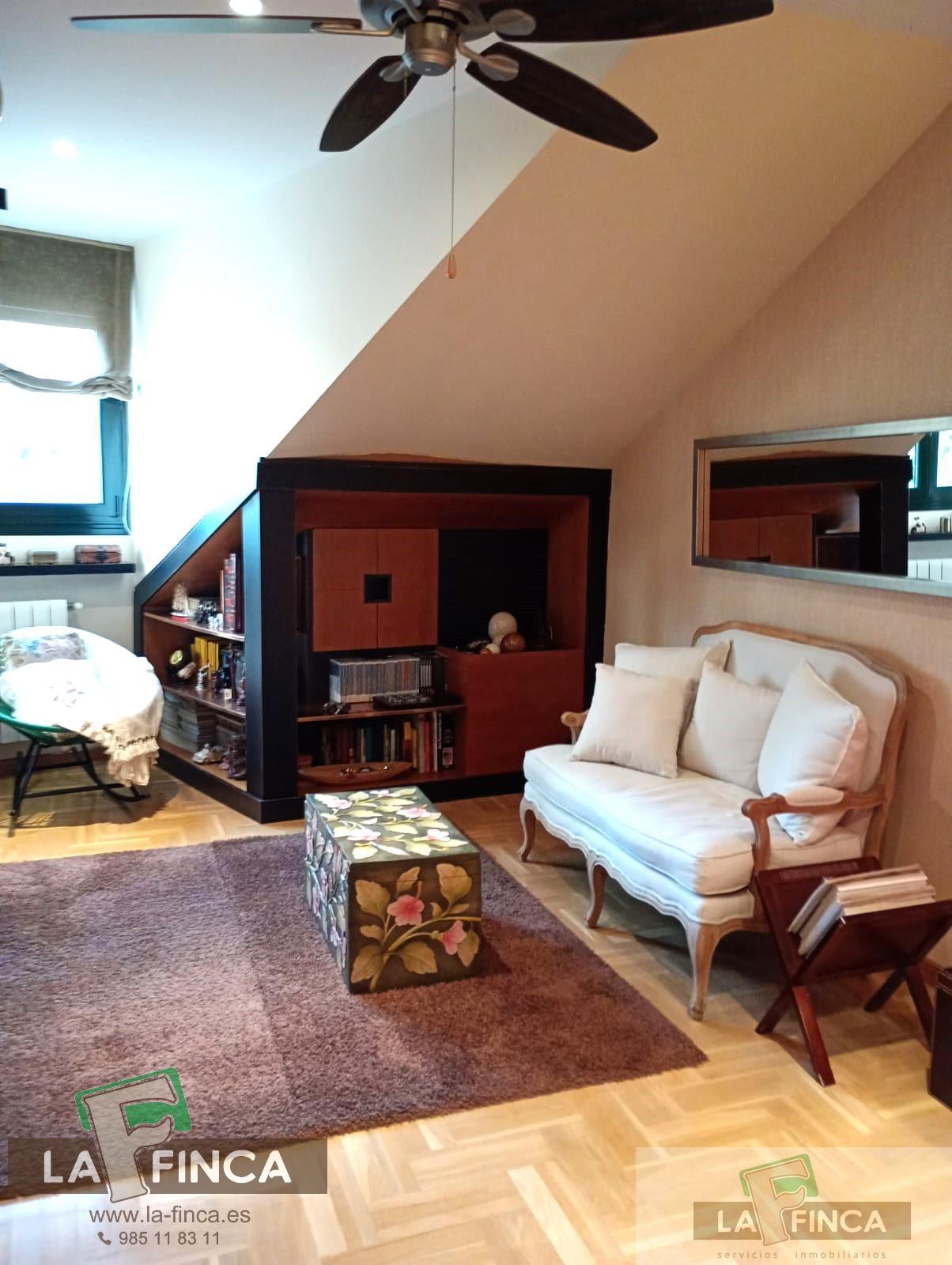 For sale of flat in Siero