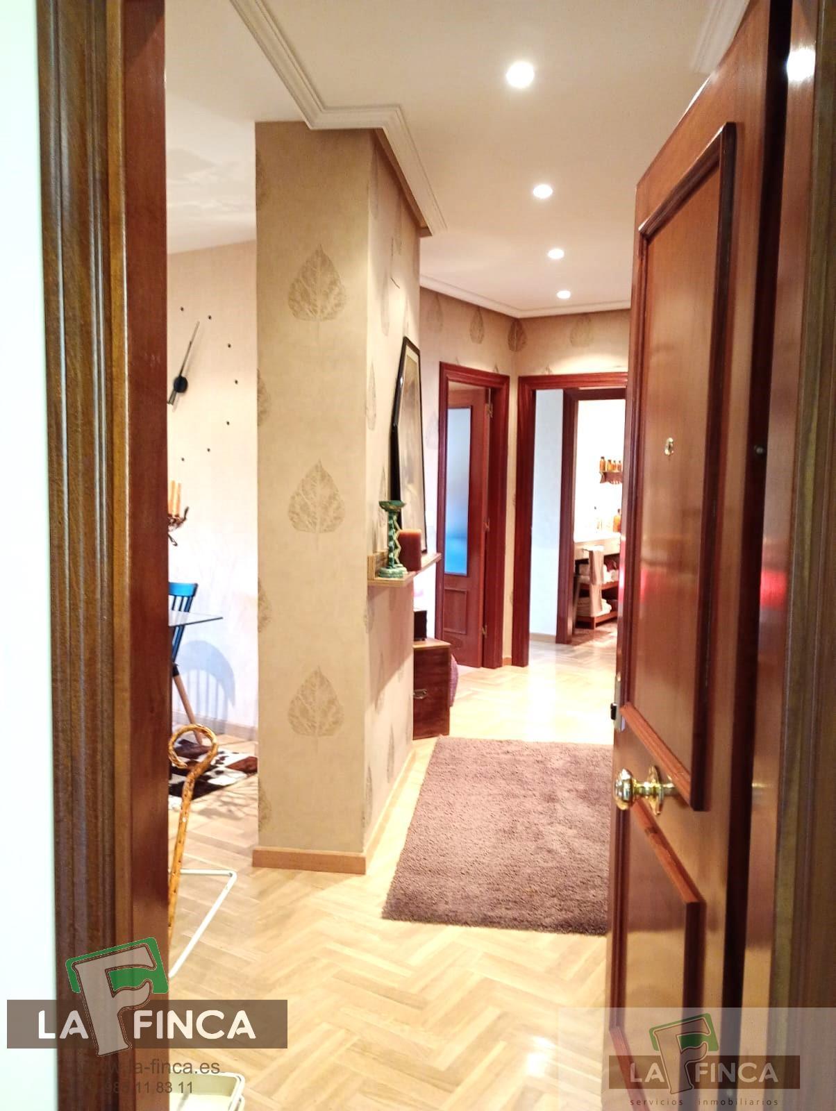 For sale of flat in Siero