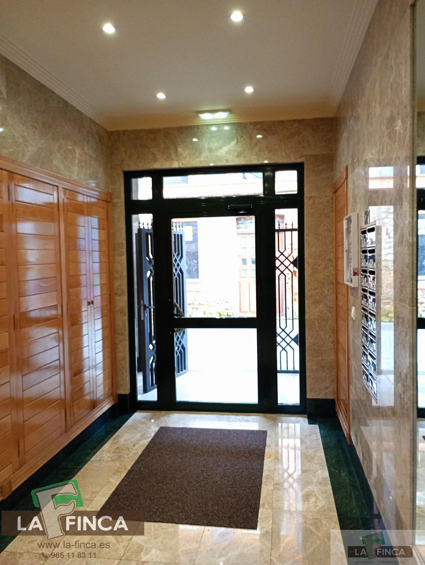 For sale of flat in Siero