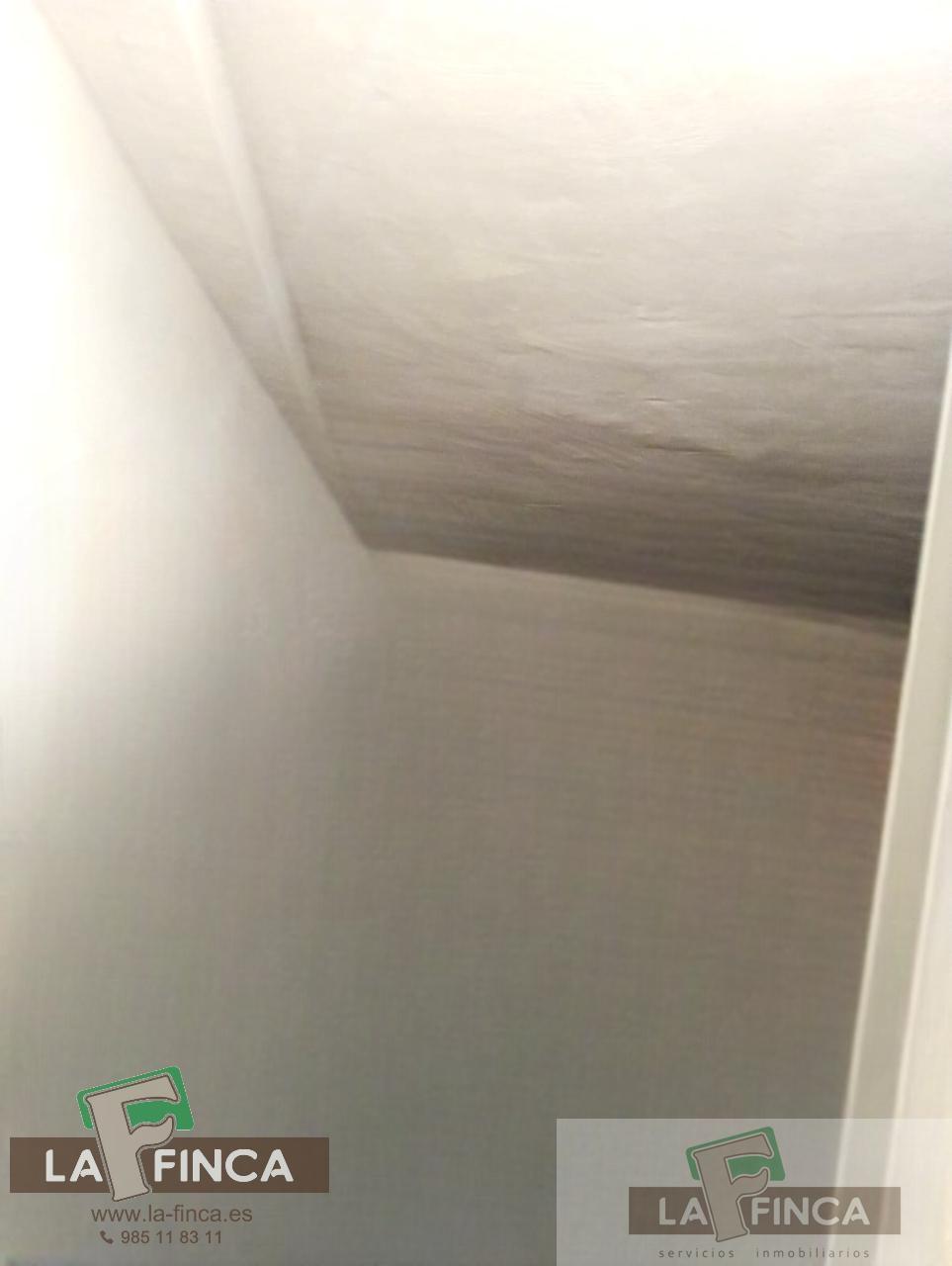 For sale of flat in Siero