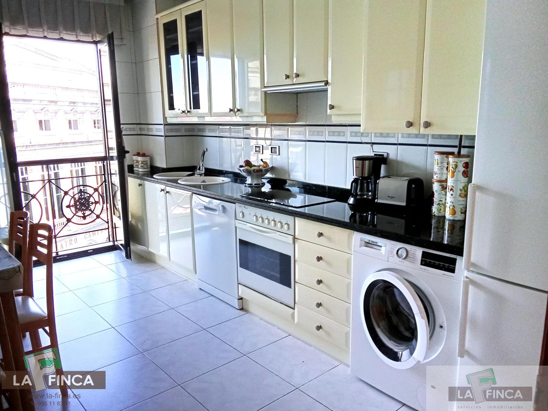 For sale of duplex in Oviedo