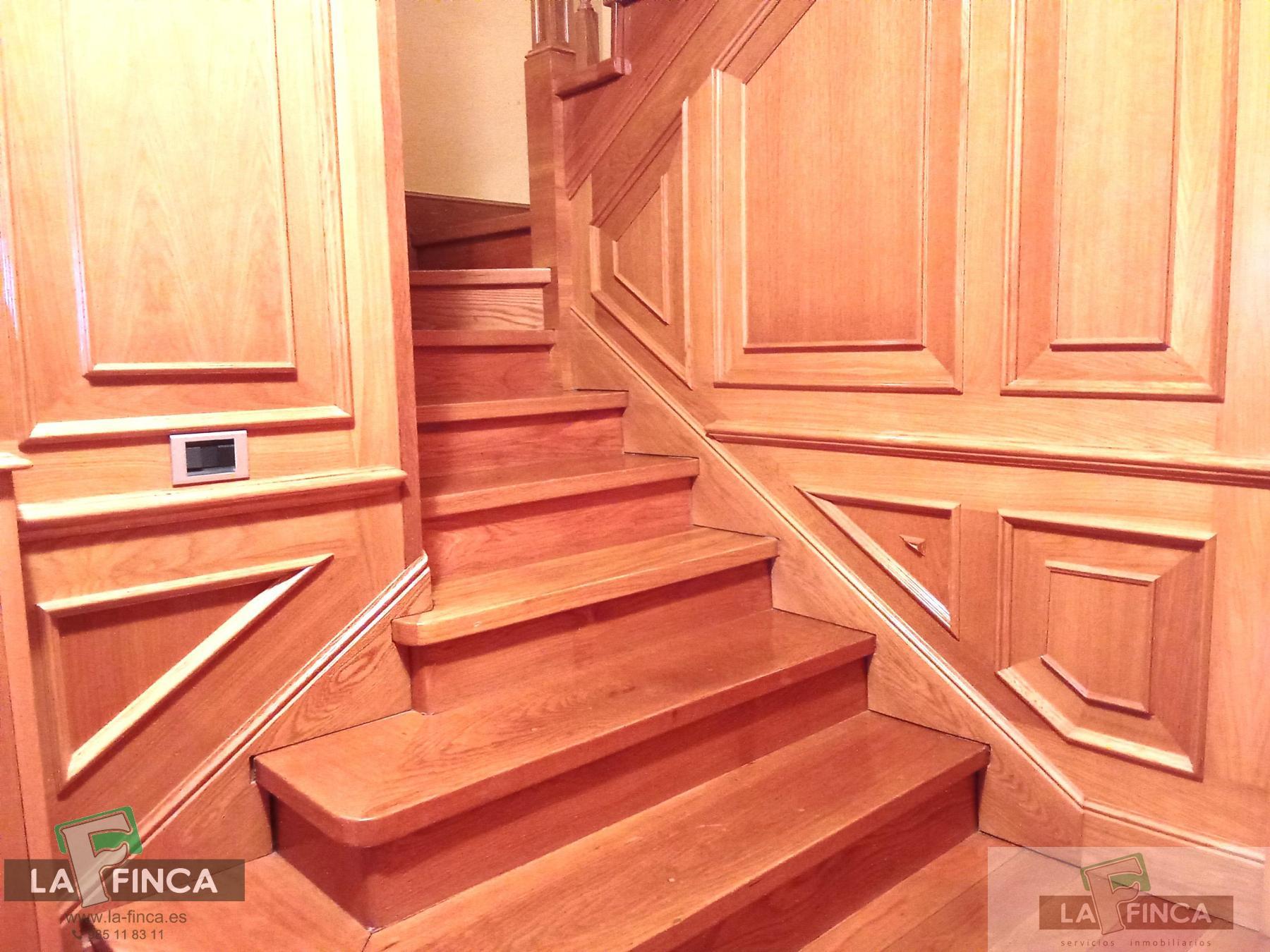 For sale of duplex in Oviedo