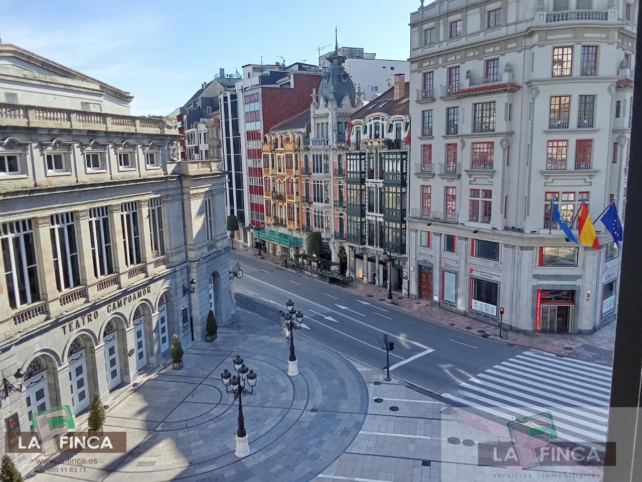 For sale of duplex in Oviedo