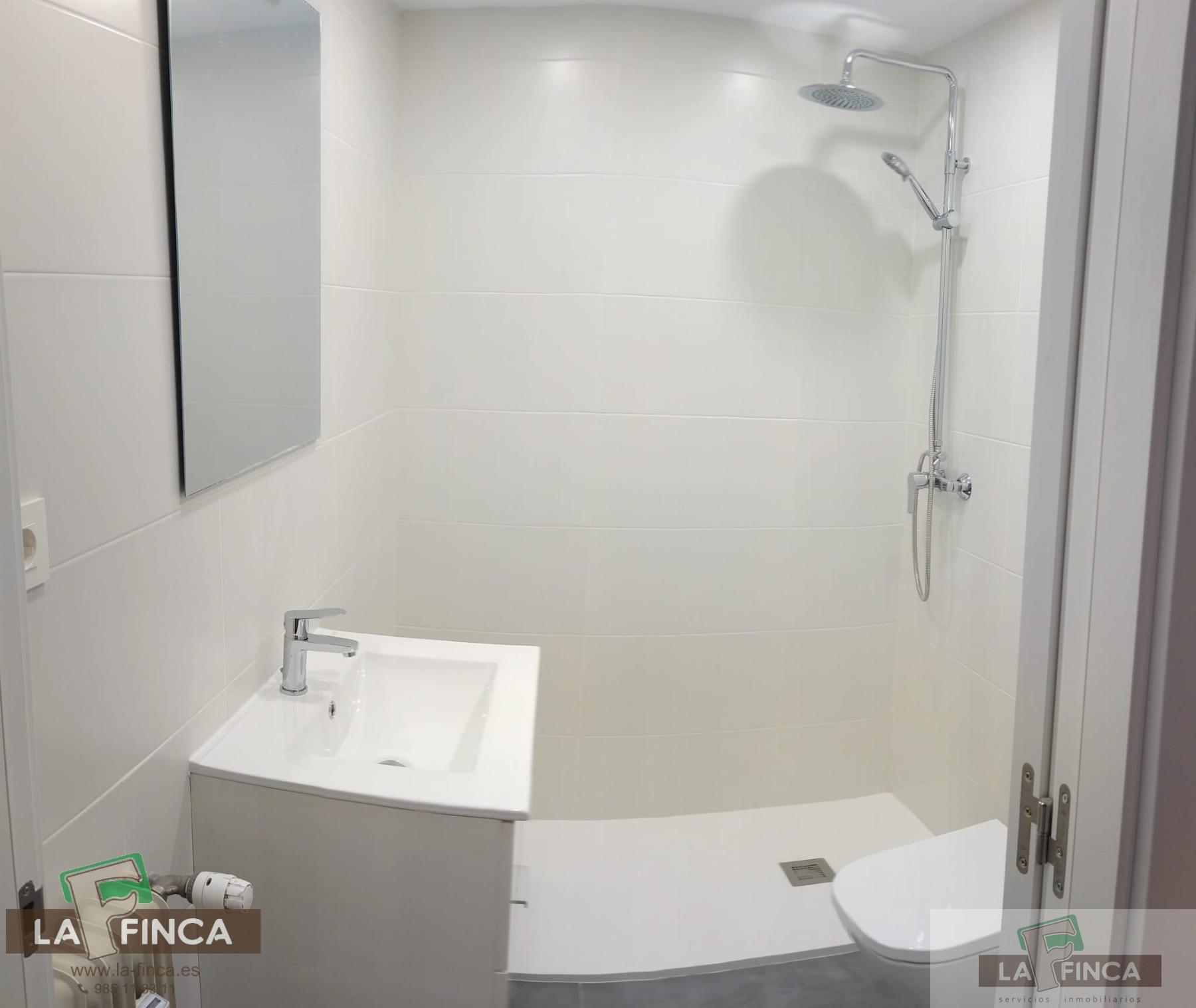For sale of flat in Oviedo