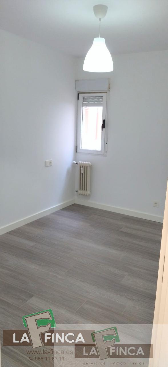 For sale of flat in Oviedo