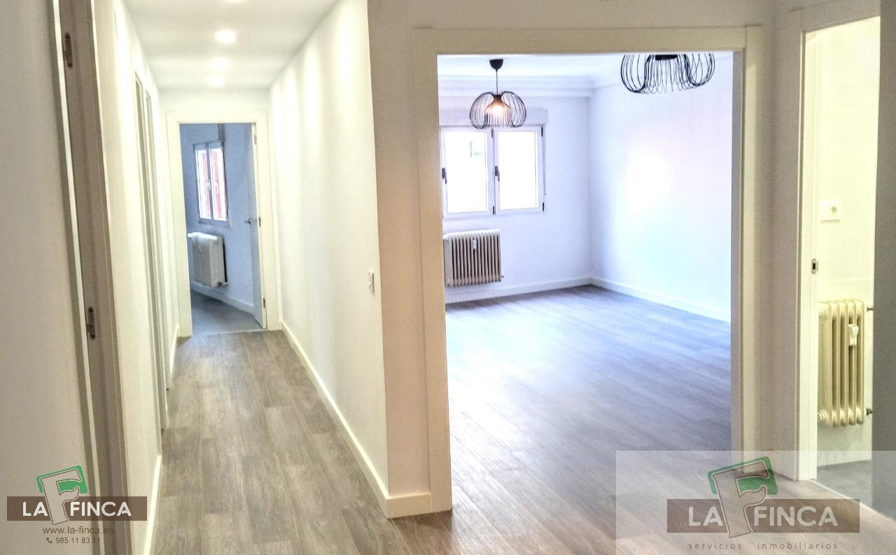 For sale of flat in Oviedo