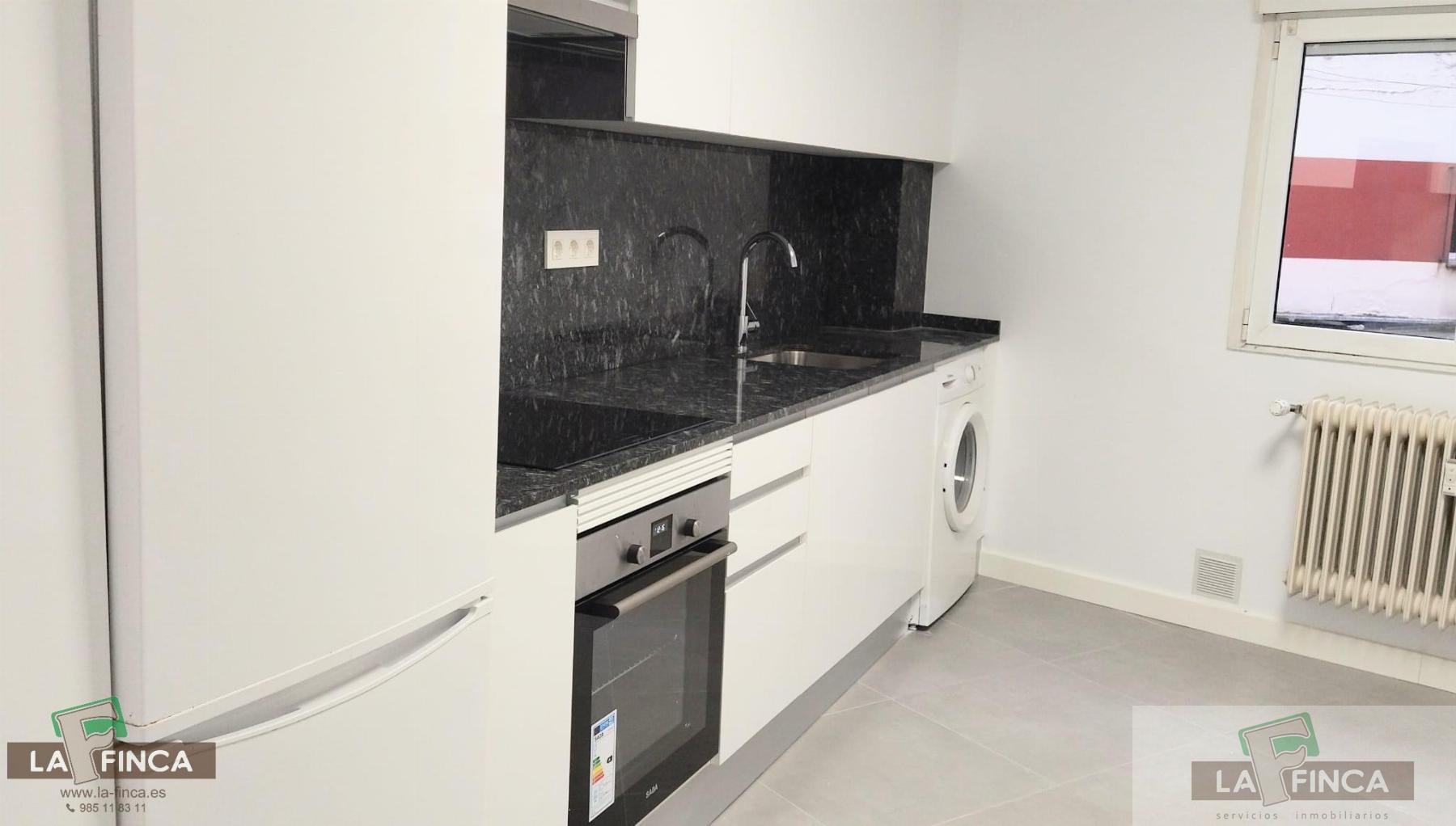 For sale of flat in Oviedo