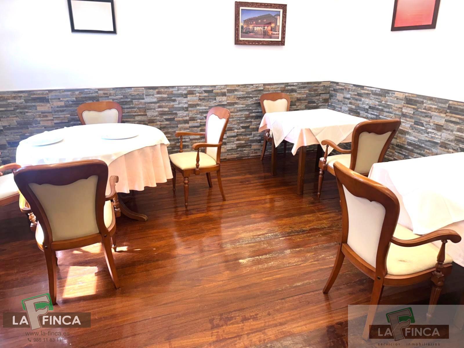 For sale of commercial in Oviedo