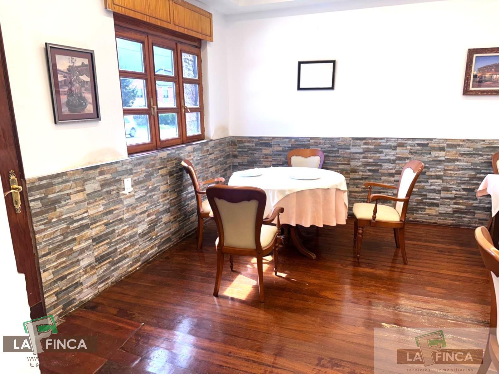 For sale of commercial in Oviedo