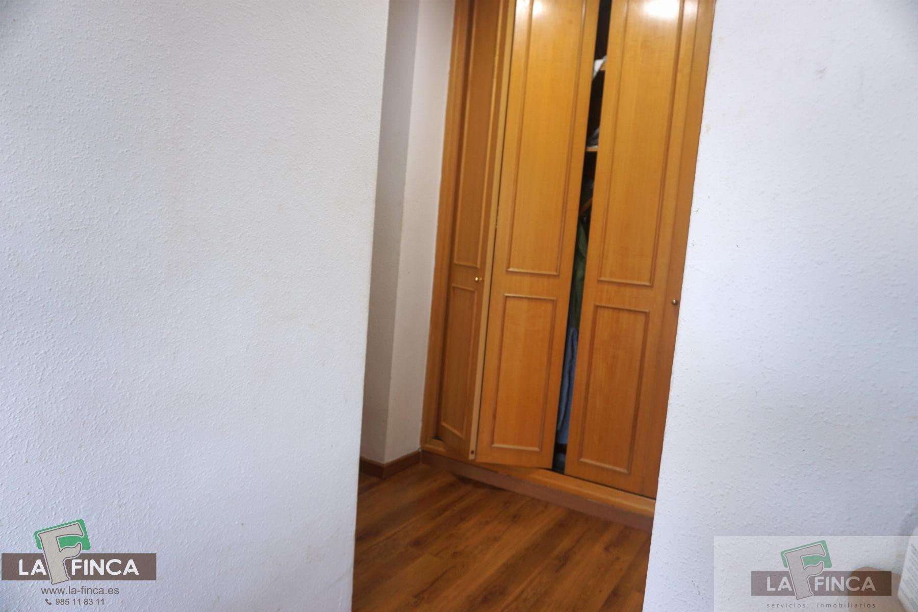 Venta de piso en Oviedo
