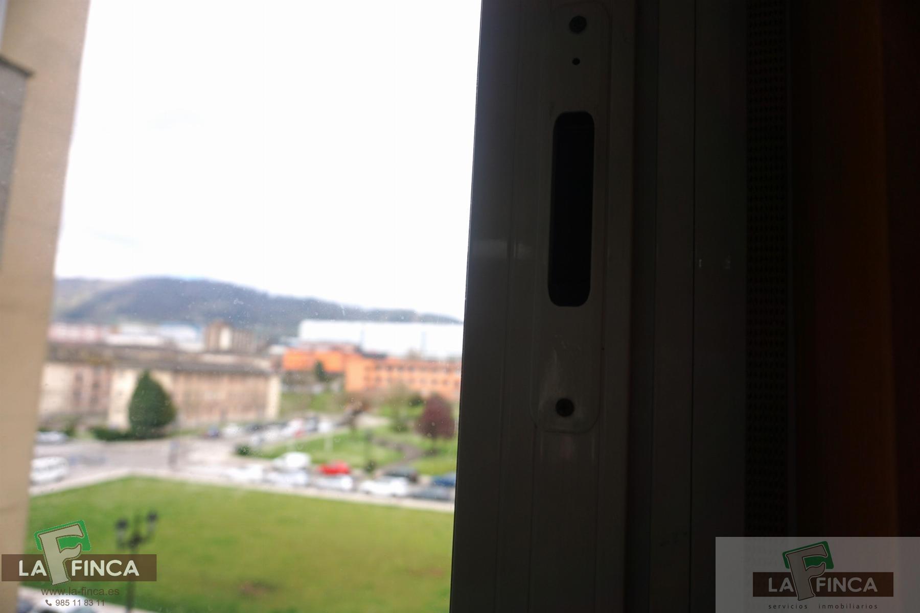 Venta de piso en Oviedo