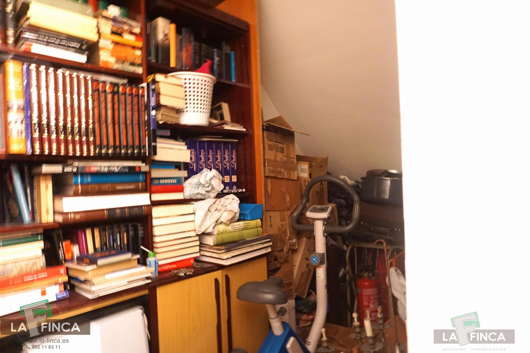 Venta de piso en Oviedo