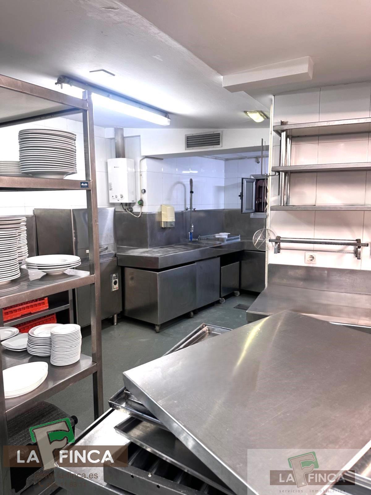 For rent of commercial in Oviedo