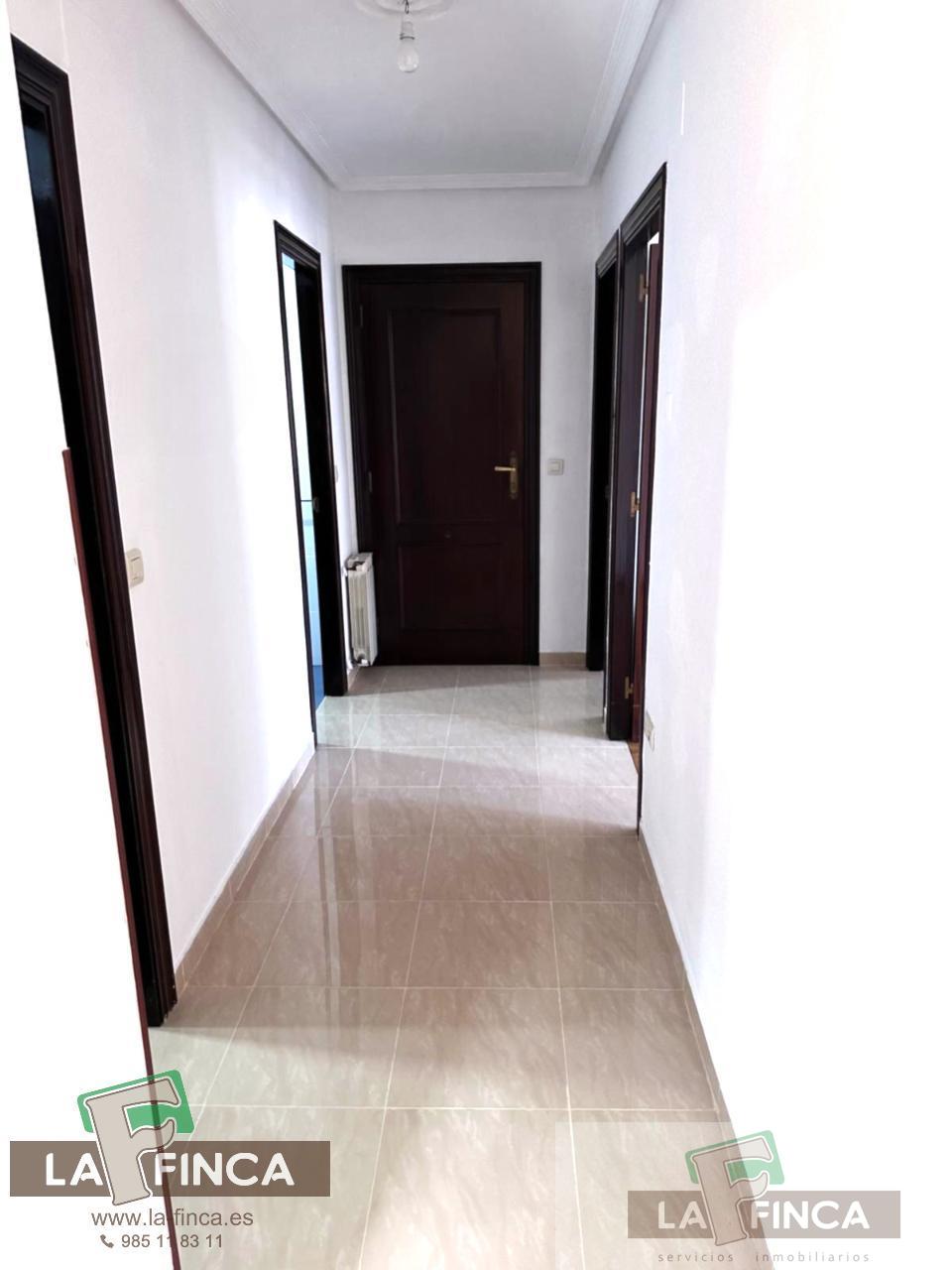 For sale of flat in Oviedo