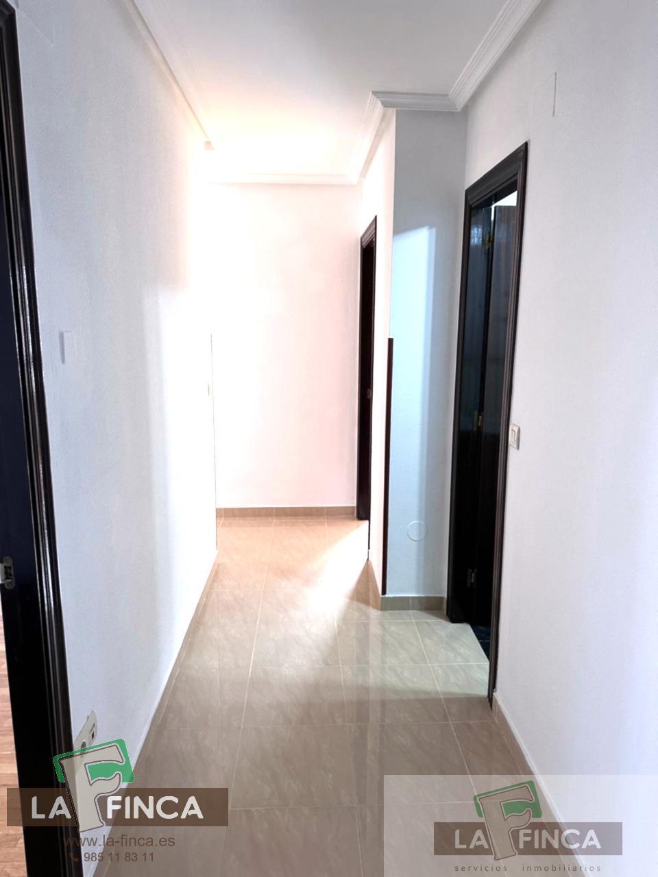 For sale of flat in Oviedo
