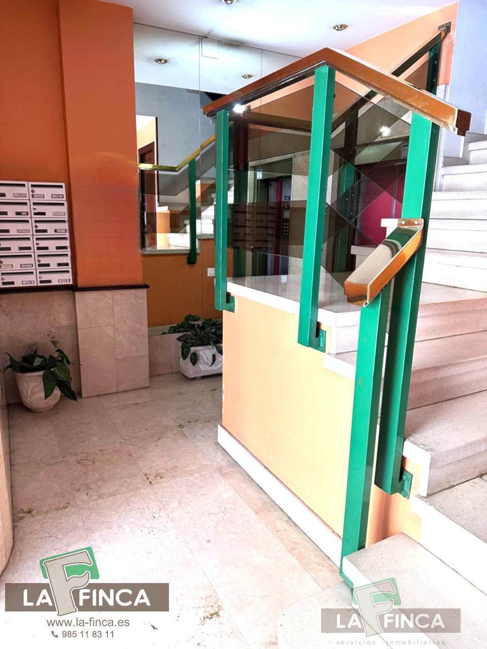 For sale of flat in Oviedo