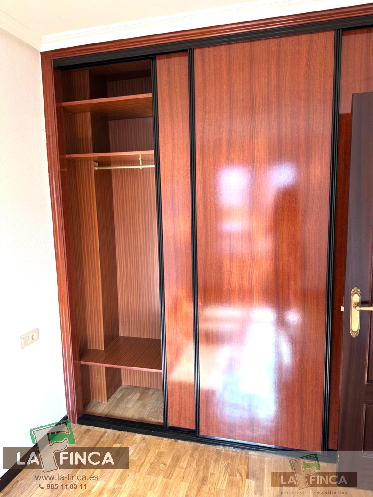 For sale of flat in Oviedo