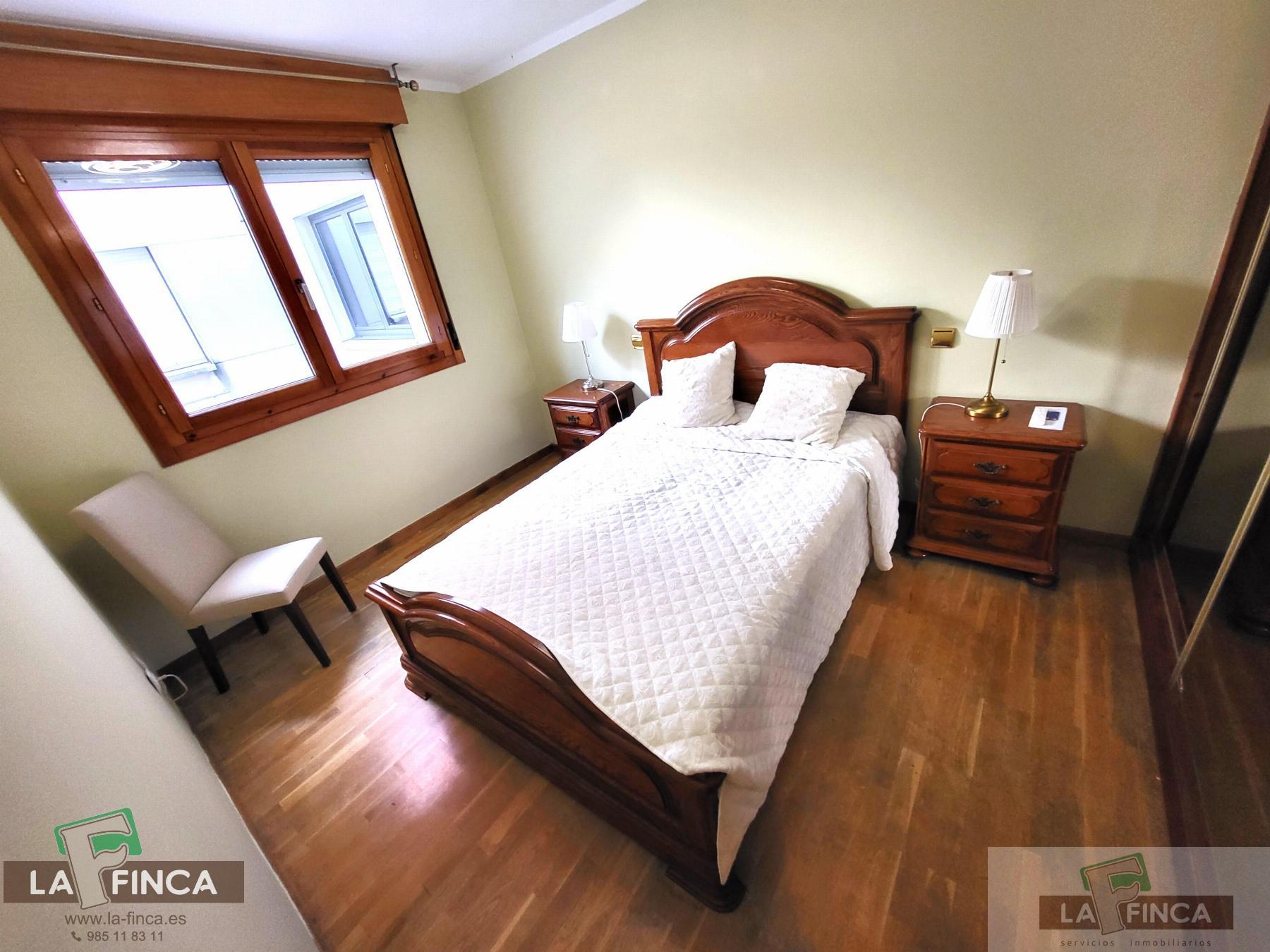 For sale of flat in Cangas del Narcea