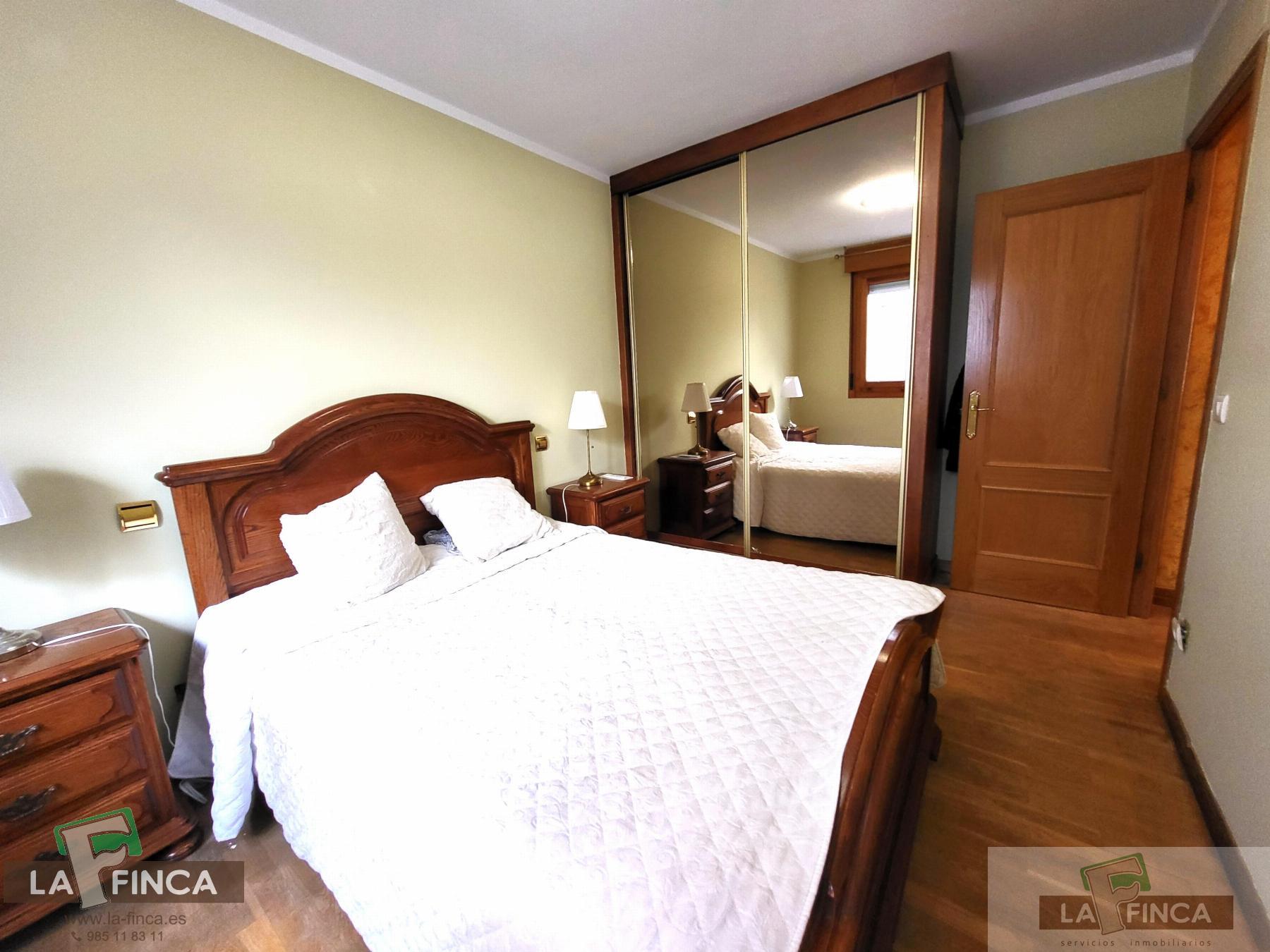 For sale of flat in Cangas del Narcea