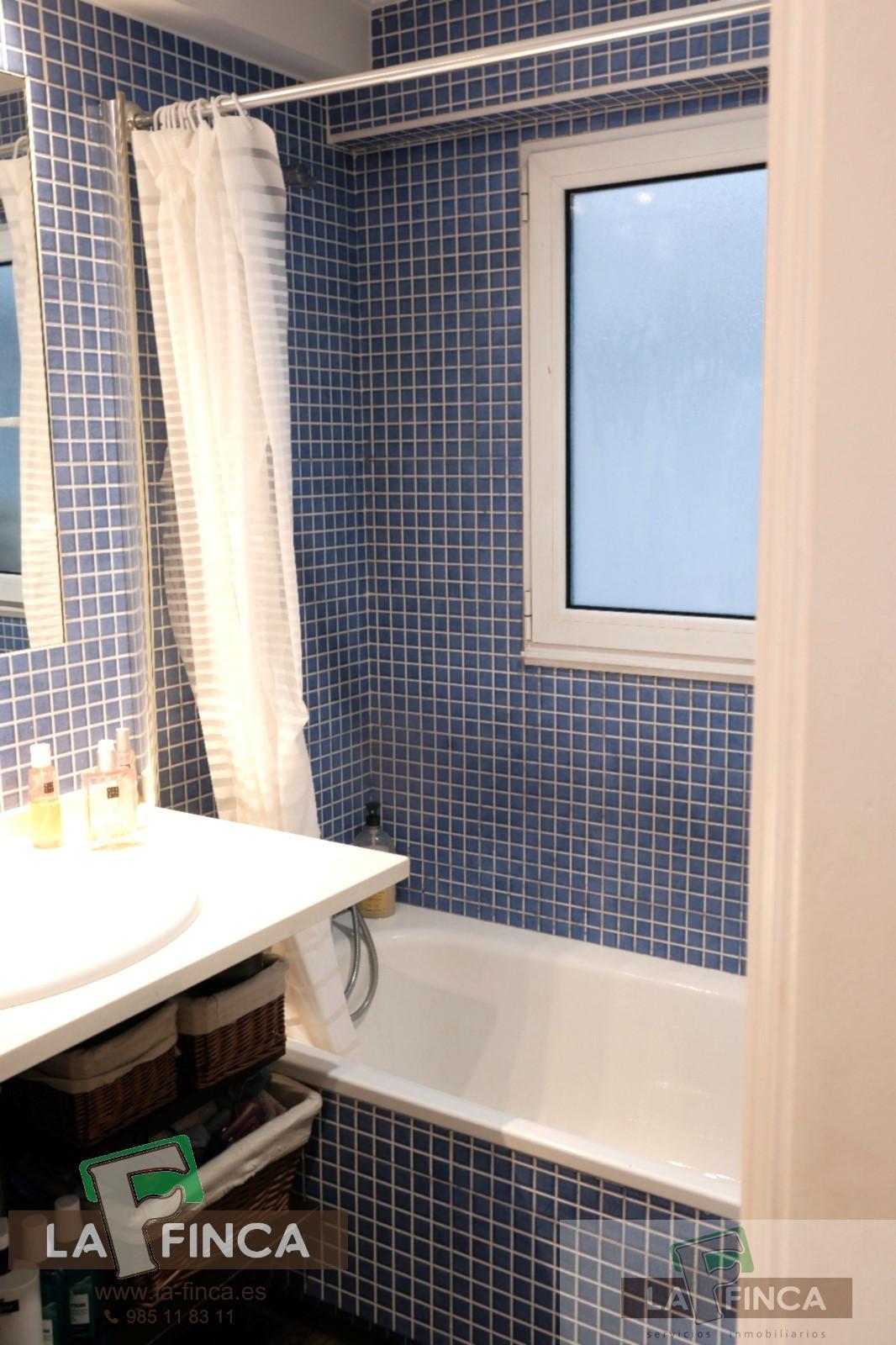 For sale of flat in Oviedo