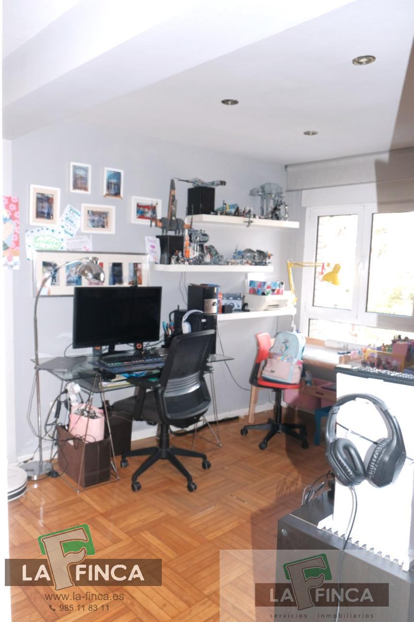 For sale of flat in Oviedo