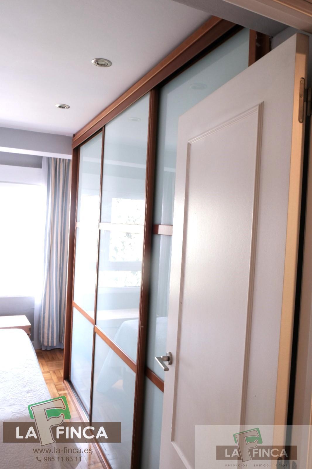 For sale of flat in Oviedo
