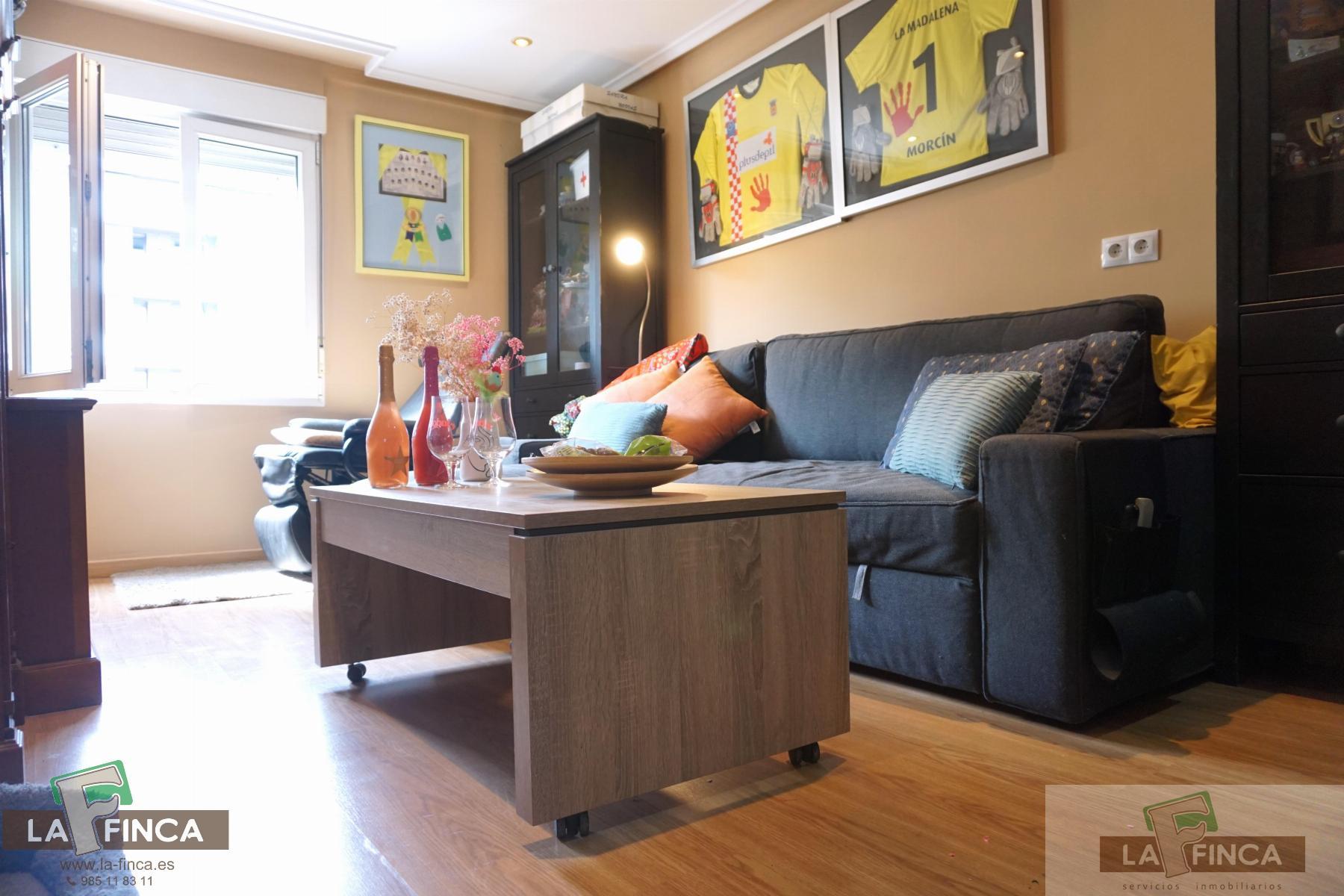 For sale of flat in Oviedo