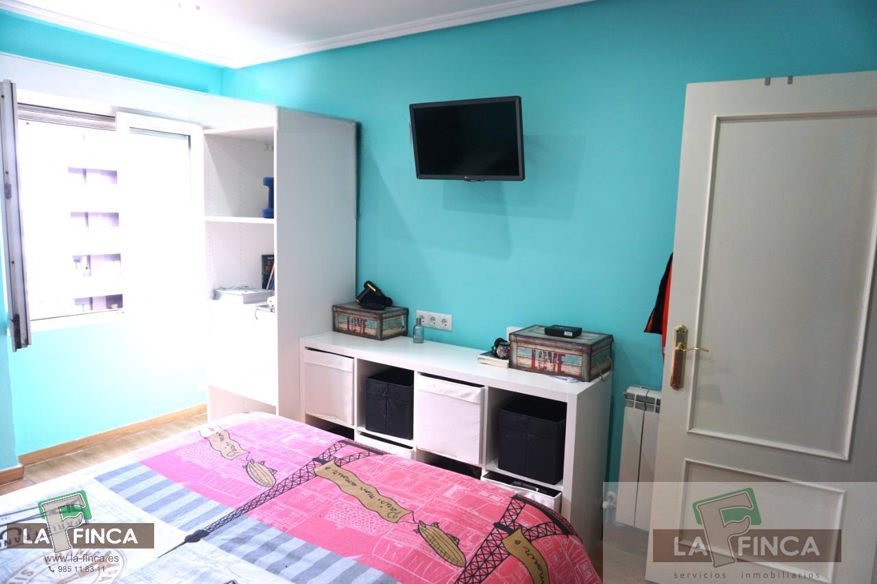For sale of flat in Oviedo