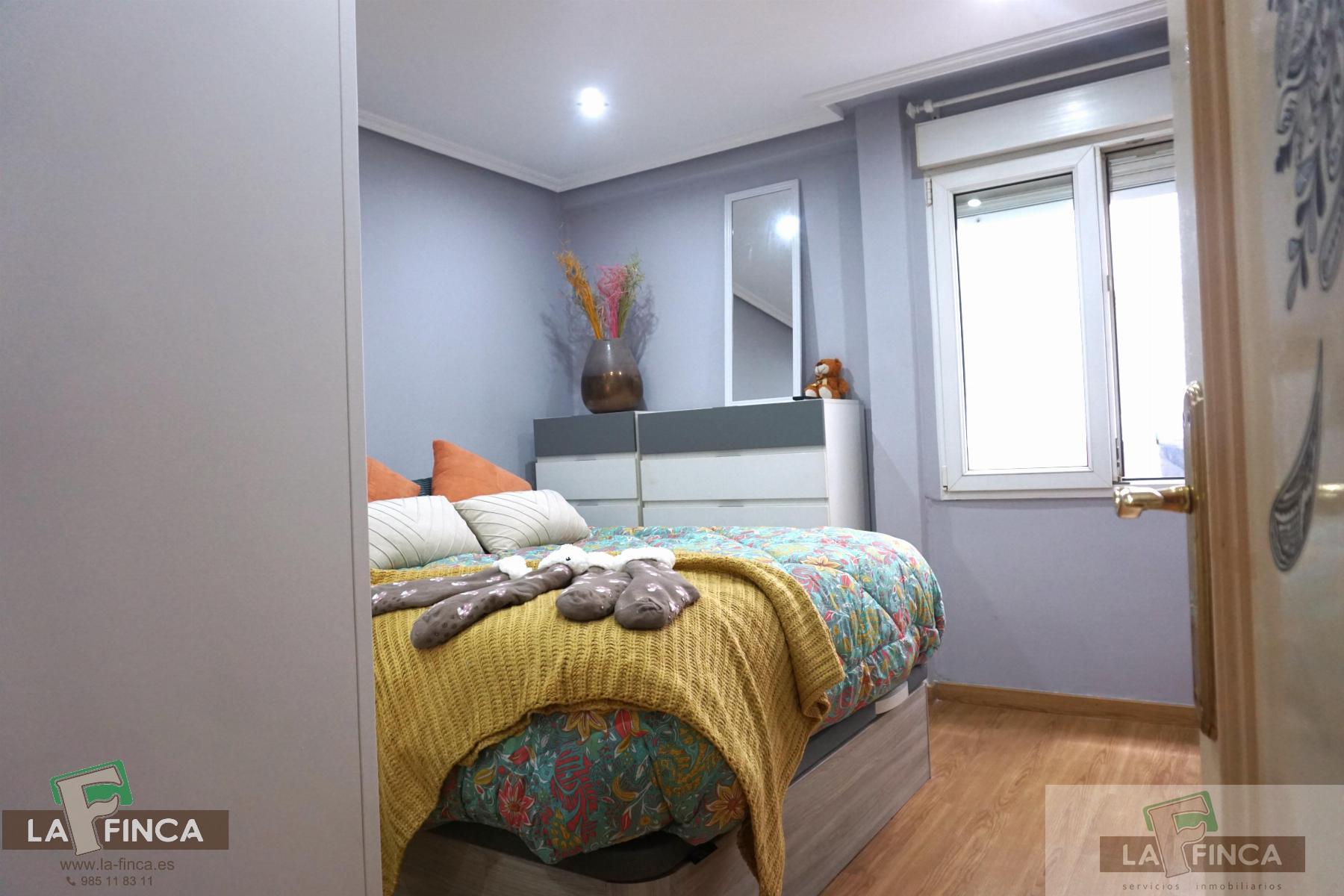 For sale of flat in Oviedo