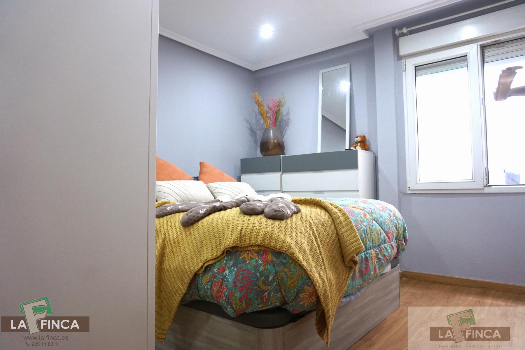 For sale of flat in Oviedo