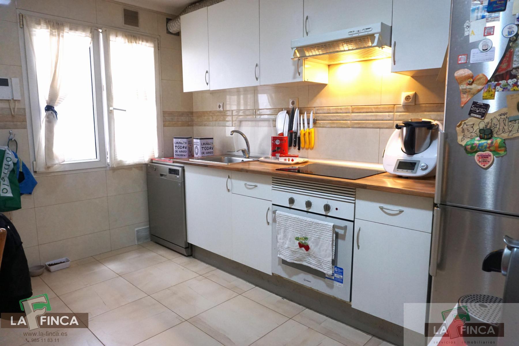 For sale of flat in Oviedo