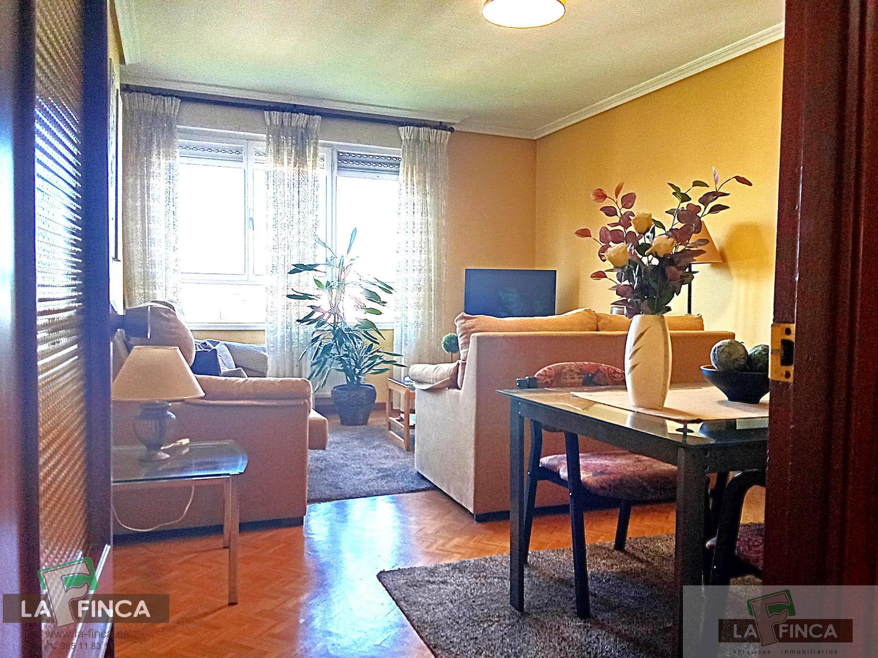 Venta de piso en Oviedo