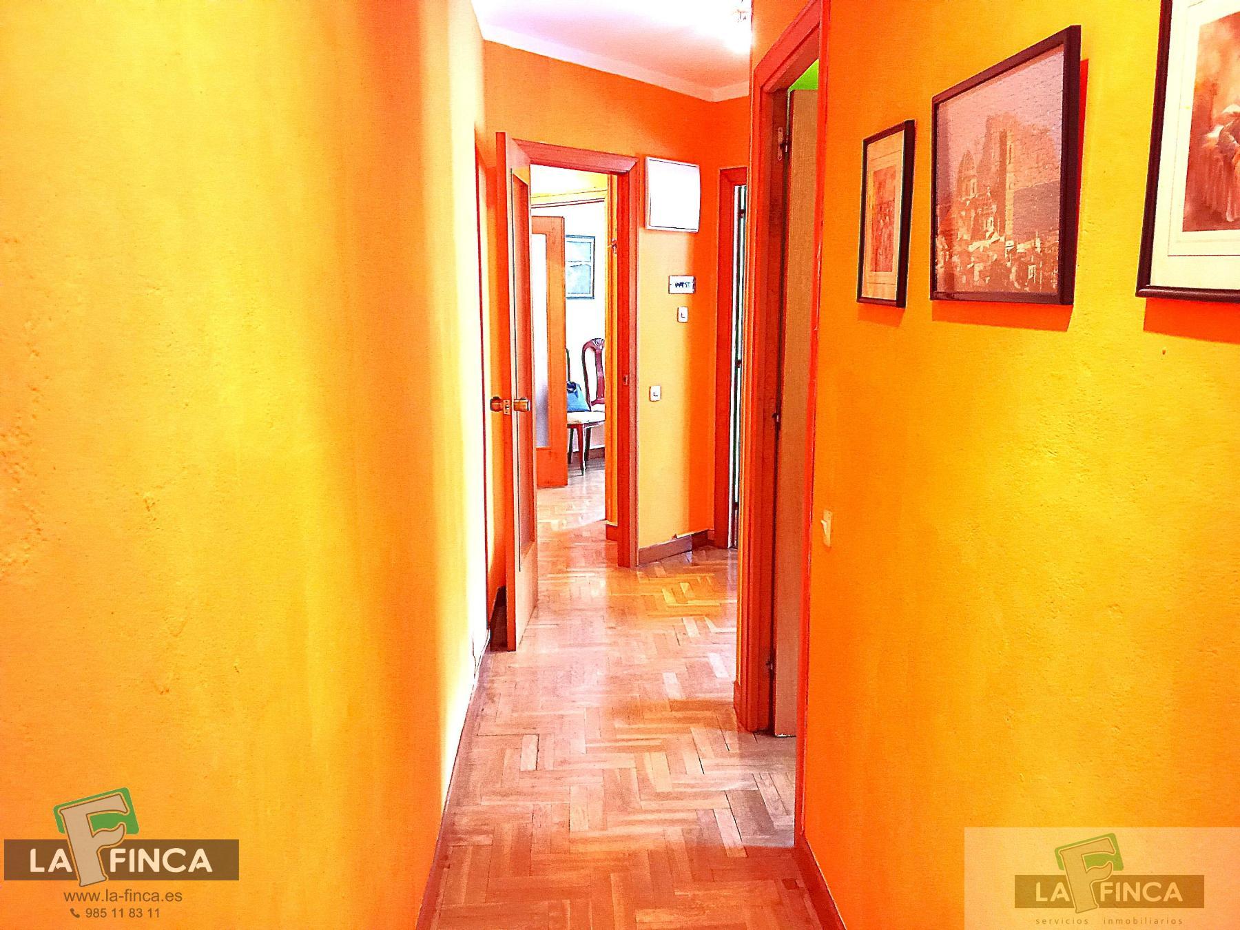 For sale of flat in Oviedo