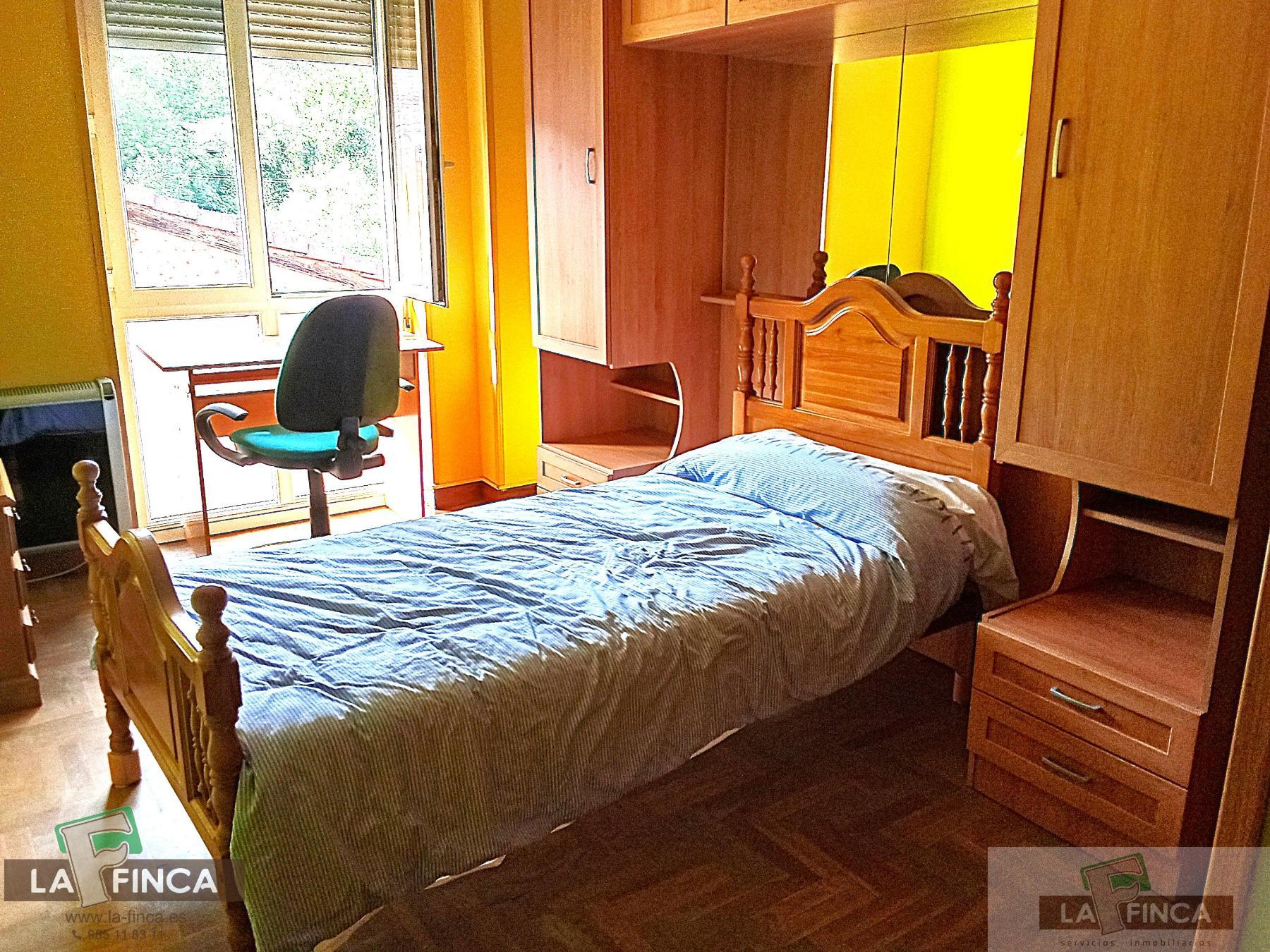 For sale of flat in Oviedo