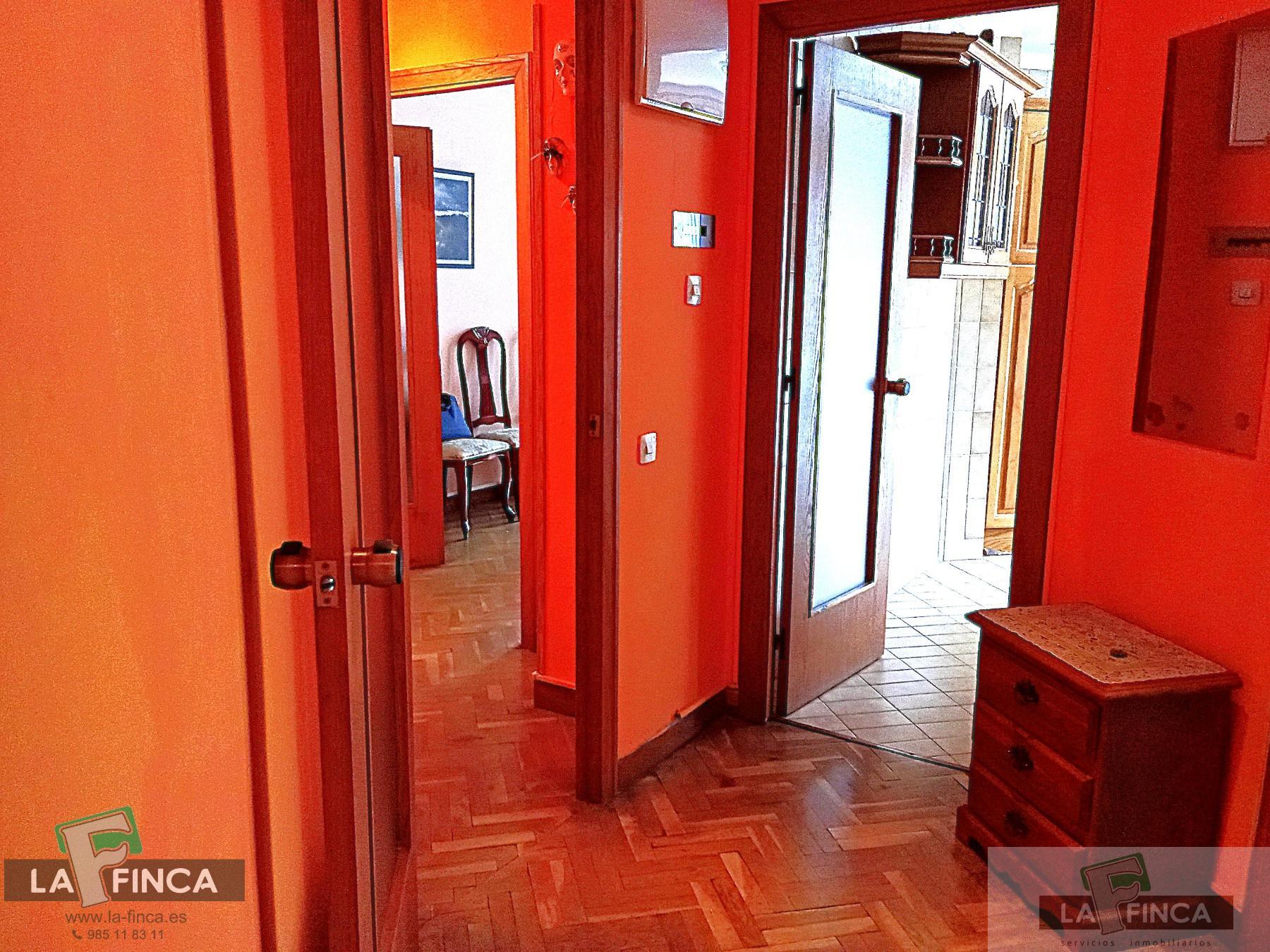 For sale of flat in Oviedo